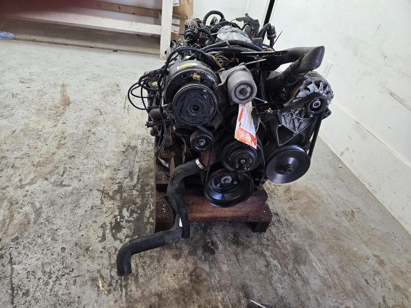 1988-1999 GMC/CHEVY TRUCK 350 ENGINE 5.7L CARBURETED / VORETC